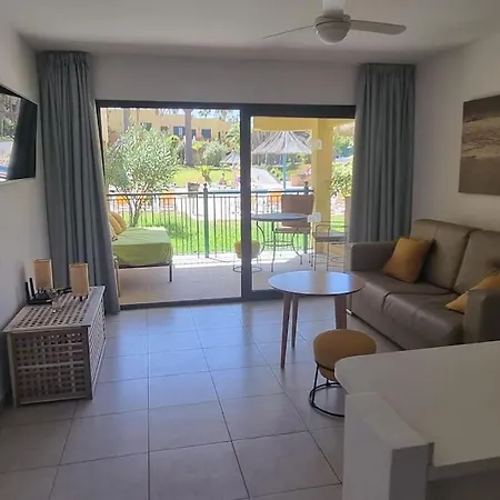 Atlantic Garden Charli Apartment *